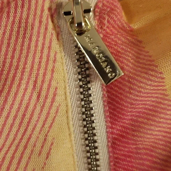 MARCIANO Guess mesh top size L NWOT - Picture 3 of 4